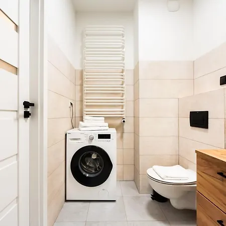 High Wilanow Elegant By Bookinghost