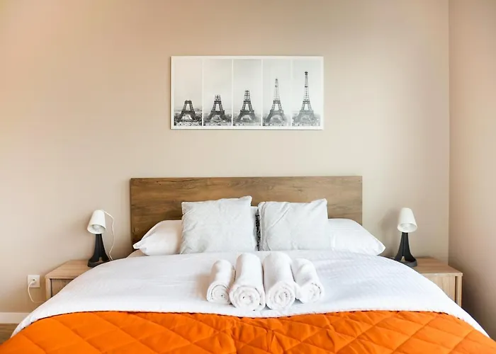 High Wilanow Elegant By Bookinghost Lejlighed