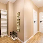 Apartman High Wilanow Elegant By Bookinghost Varsó